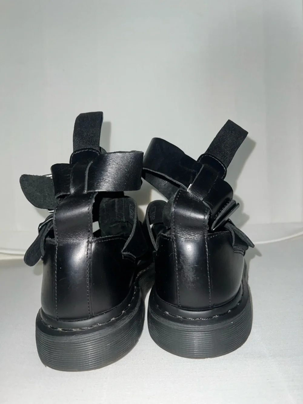 Dr. Martens Geraldo Leather Gladiator Sandals -Sz 7 Women (Sz 6 - Men) - Picture 5 of 8